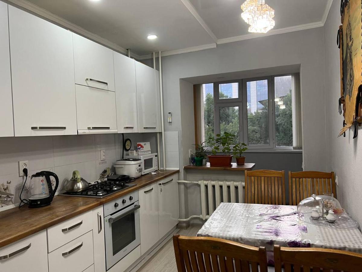 Downtown Homestay Biškek Exteriér fotografie