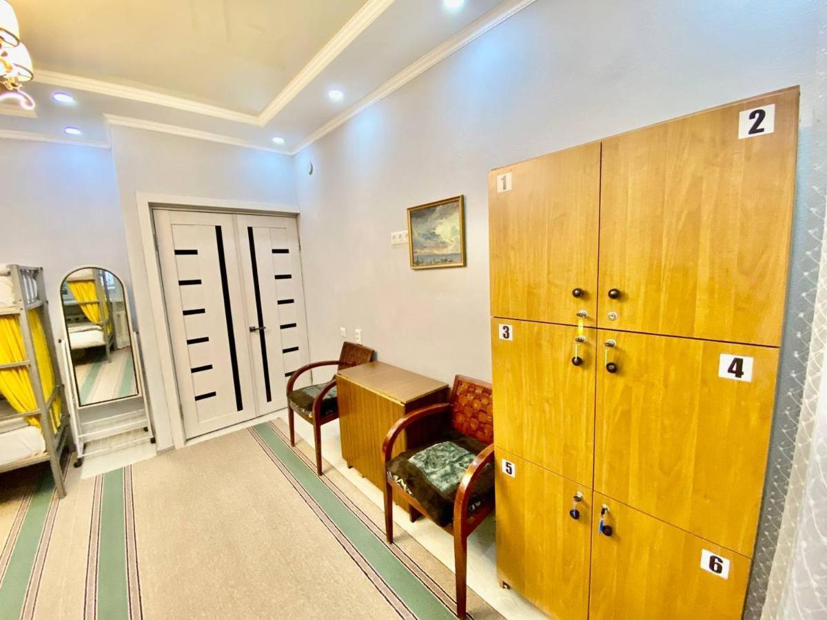 Downtown Homestay Biškek Exteriér fotografie